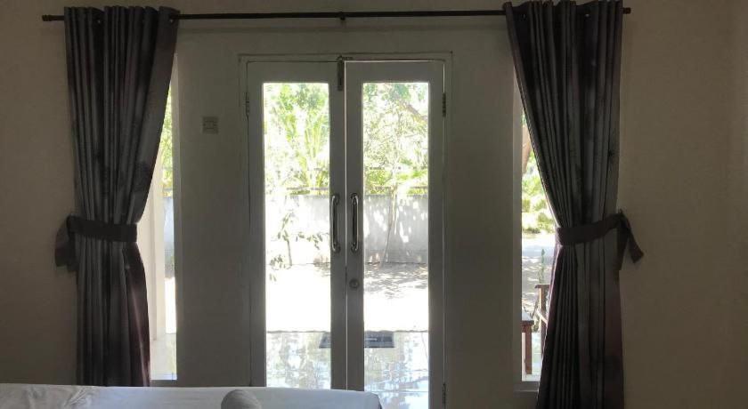 Pineapple Guest House Gili Air Exteriör bild